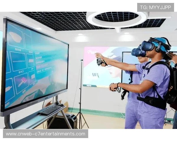 人才培训机构更新VR模拟课程,加速复合型制作团队培养。