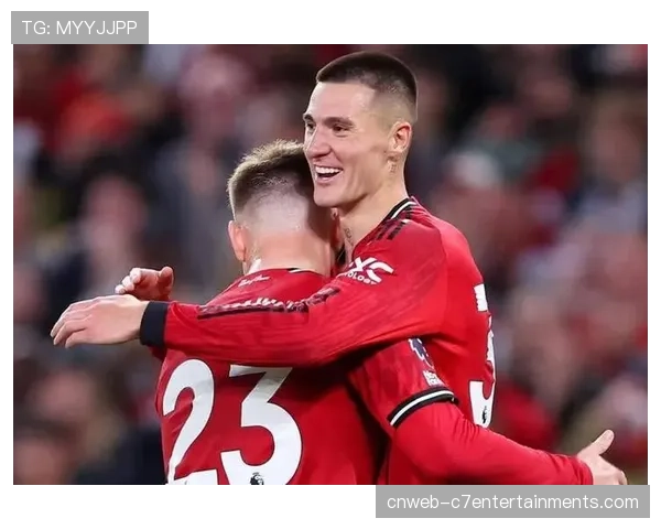 曼联主场2-1有惊无险击败布伦特福德，欧冠资格接近锁定